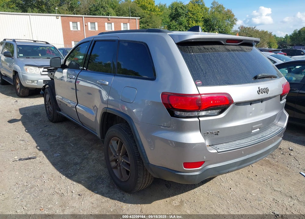 2016 JEEP GRAND CHEROKEE VIN: 1C4RJFAG6GC444107