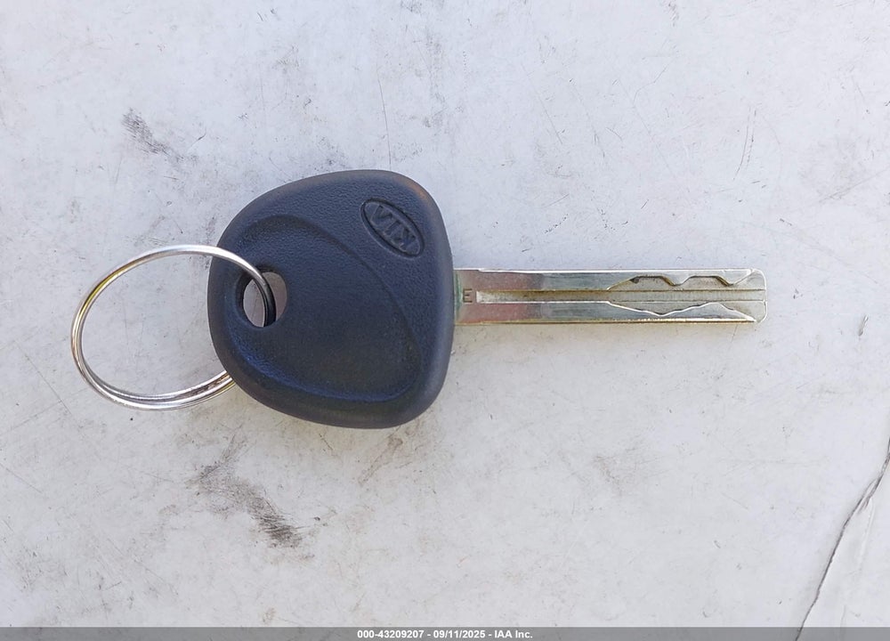 2016 KIA SOUL VIN: KNDJN2A28G7317897