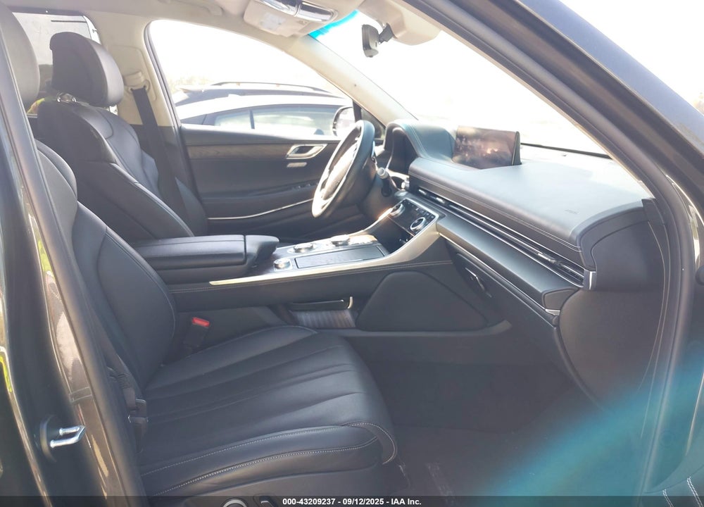 2024 GENESIS GV80 VIN: KMUHBDSB6RU179831