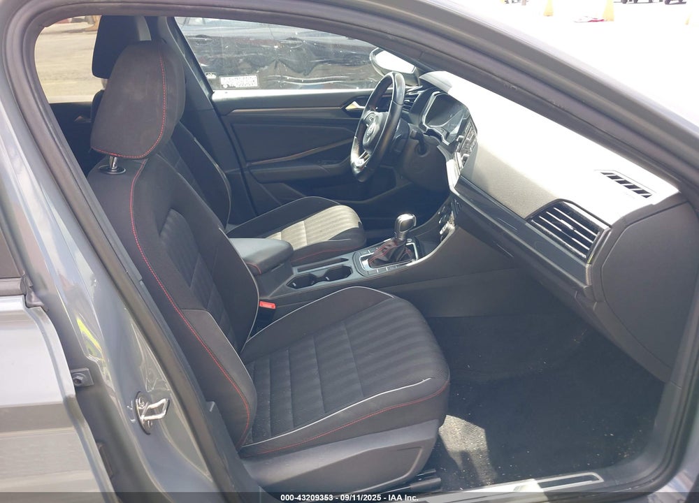 2019 VOLKSWAGEN JETTA VIN: 3VW6T7BU1KM266411