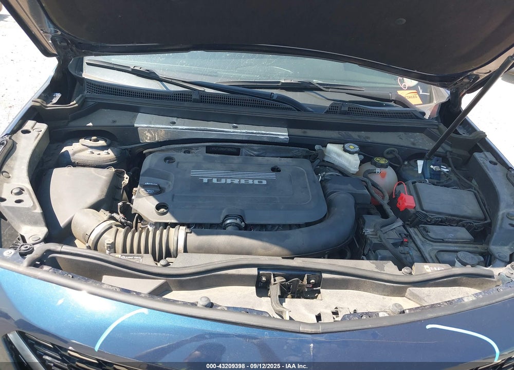 2019 CADILLAC XT4 VIN: 1GYFZCR42KF163623