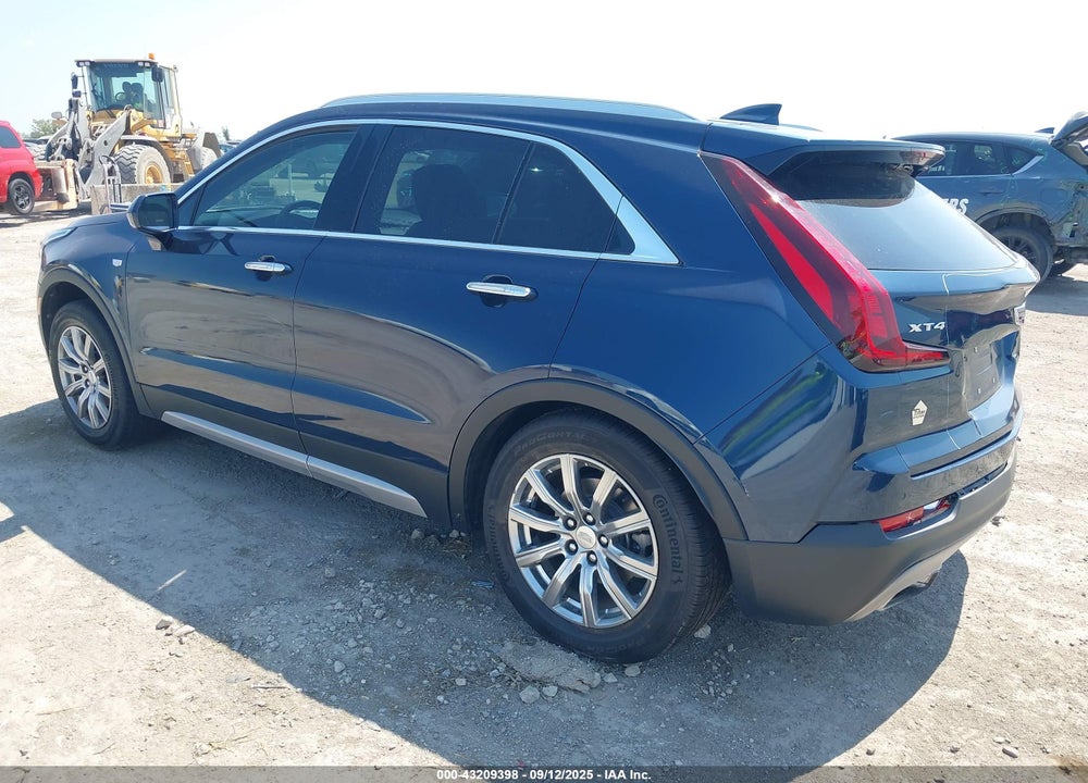2019 CADILLAC XT4 VIN: 1GYFZCR42KF163623