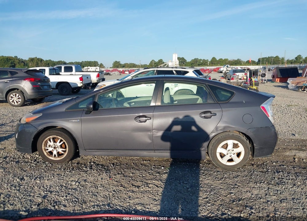 2011 TOYOTA PRIUS VIN: JTDKN3DU3B1379064
