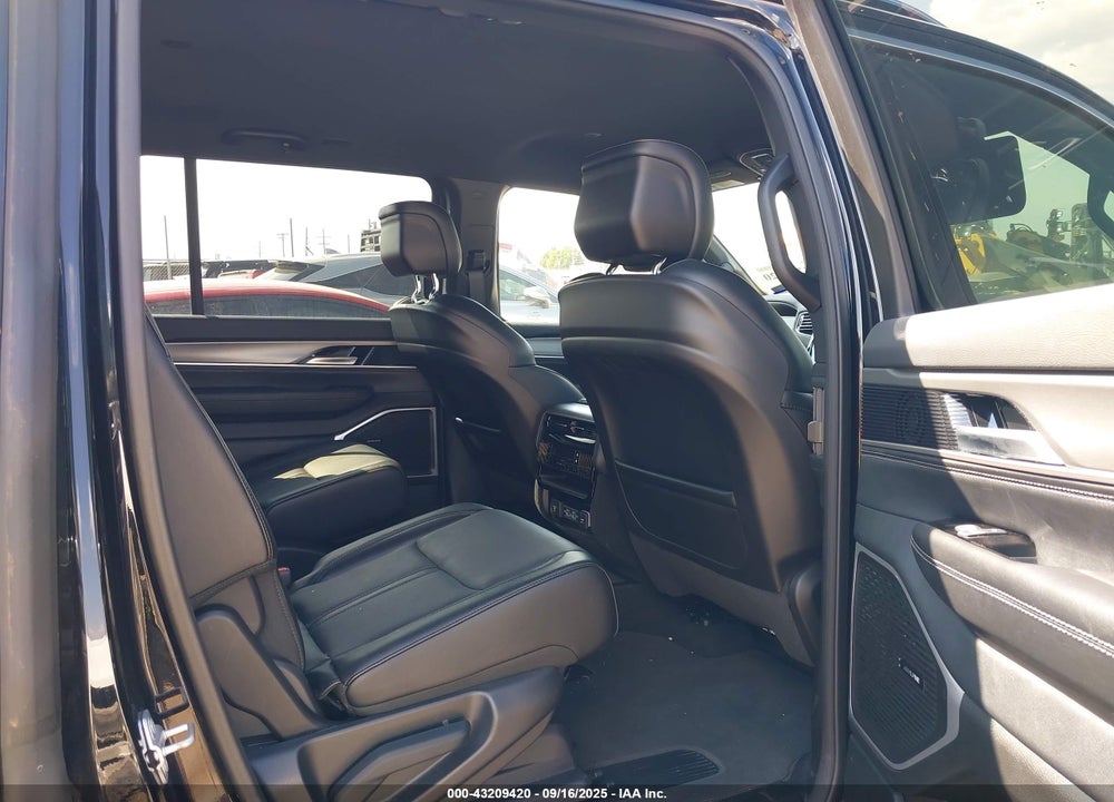 2025 JEEP WAGONEER VIN: 1C4SJVBP1SS510393