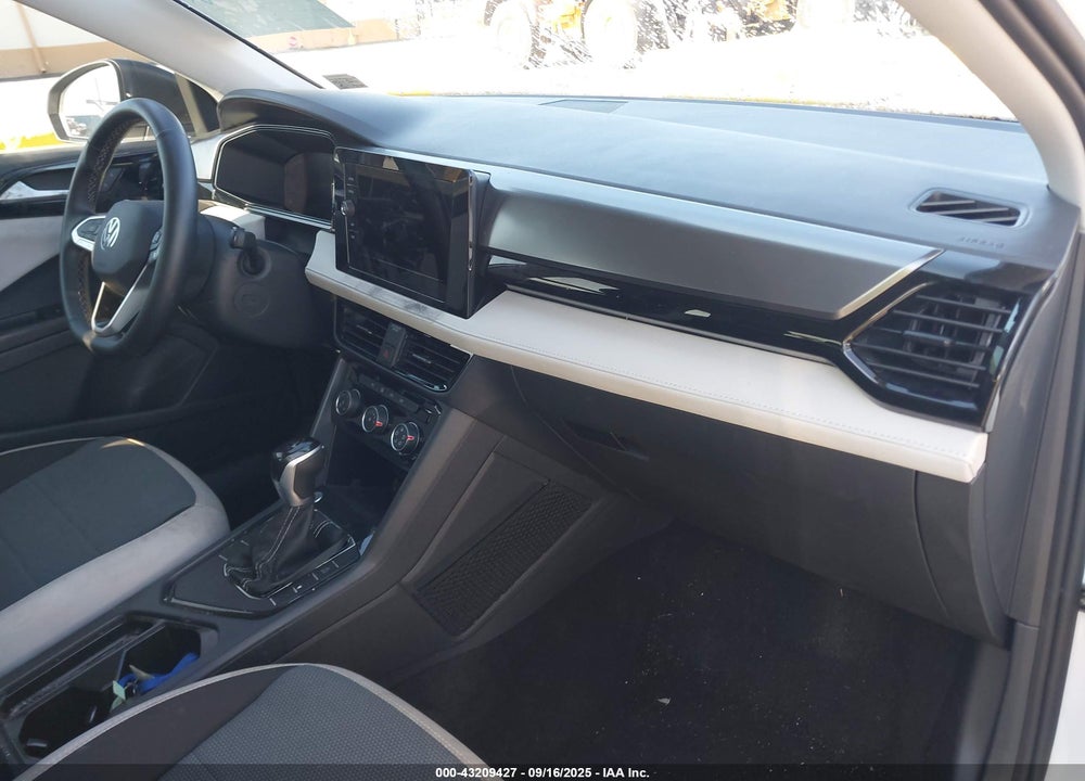 2025 VOLKSWAGEN TAOS VIN: 3VV5C7B2XSM013800