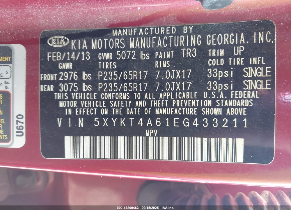 2014 KIA SORENTO LX VIN: 5XYKT4A61EG433211