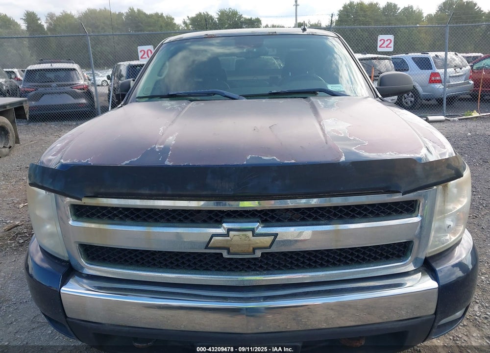 2007 CHEVROLET SILVERADO 1500 LT1 VIN: 2GCEC19C271721662