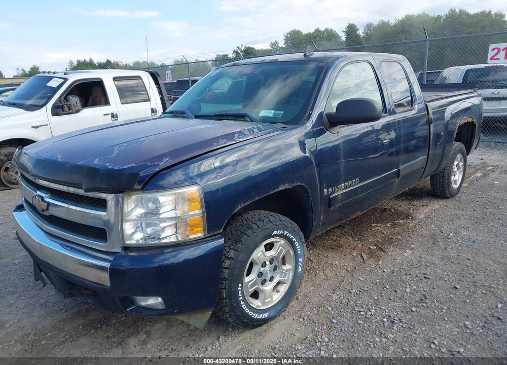 2007 CHEVROLET SILVERADO 1500 LT1 VIN: 2GCEC19C271721662