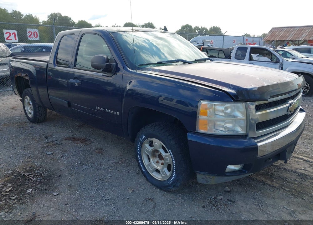 2007 CHEVROLET SILVERADO 1500 LT1 VIN: 2GCEC19C271721662