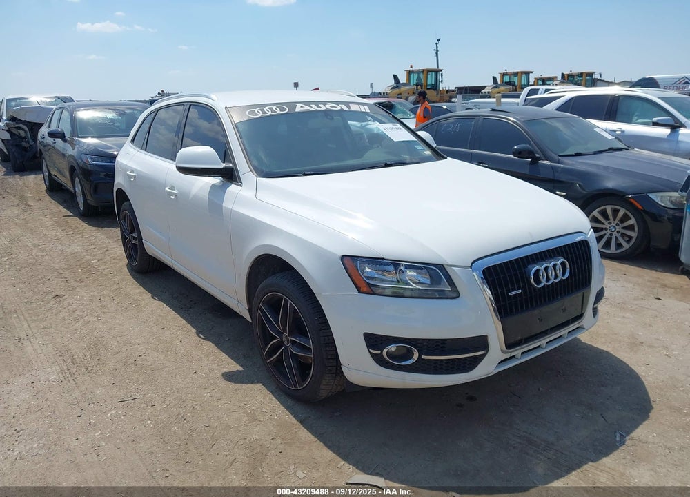 2011 AUDI Q5 2.0T PREMIUM VIN: WA1CFAFP4BA041437