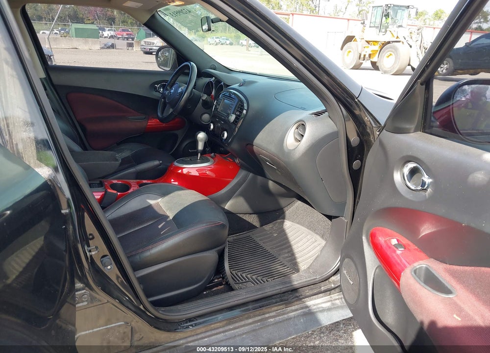 2013 NISSAN JUKE VIN: JN8AF5MRXDT221493