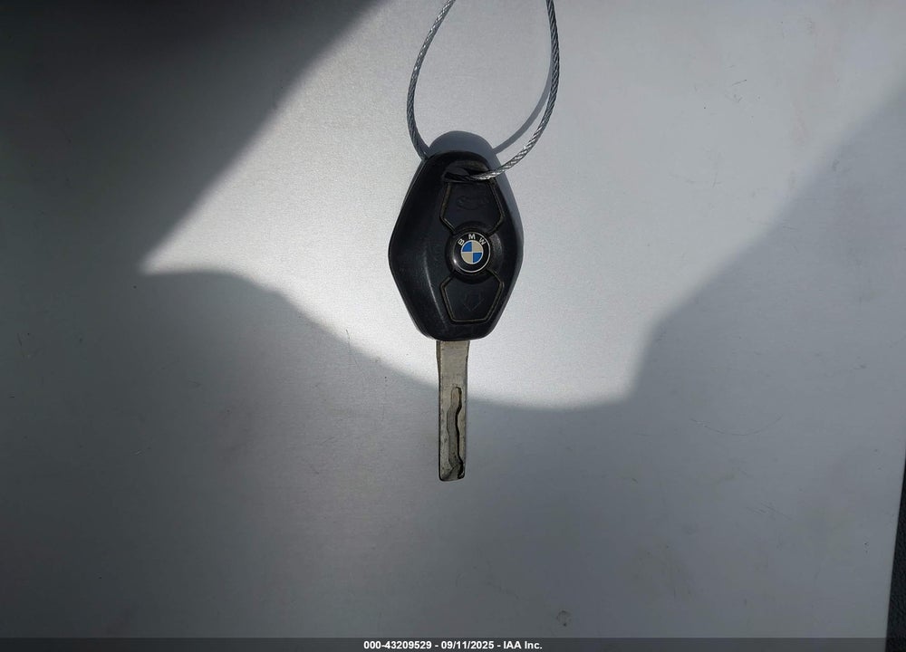 2004 BMW Z4 3.0I VIN: 4USBT53584LU08913