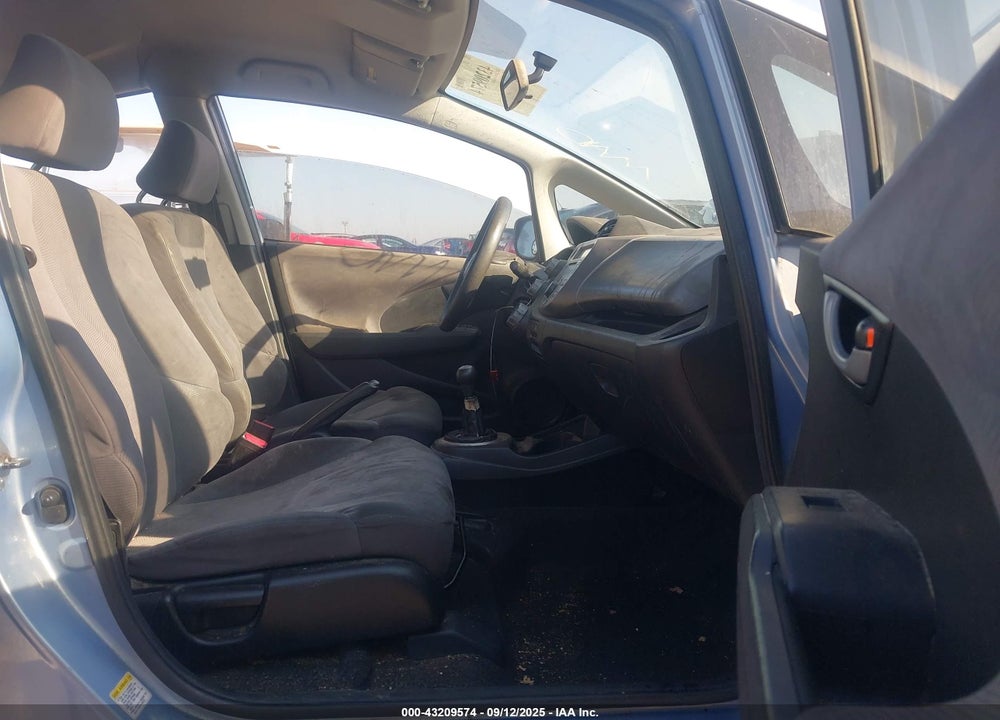 2009 HONDA FIT VIN: JHMGE87279S005332