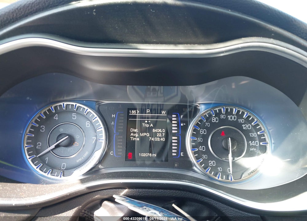 2015 CHRYSLER 200 VIN: 1C3CCCAB5FN563860