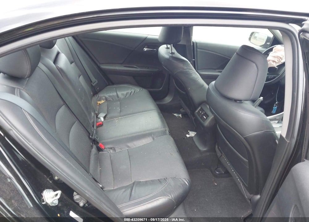 2014 HONDA ACCORD VIN: 1HGCR2F89EA212975