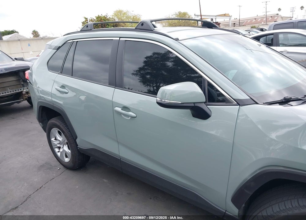 2020 TOYOTA RAV4 XLE VIN: 2T3W1RFV4LW100357