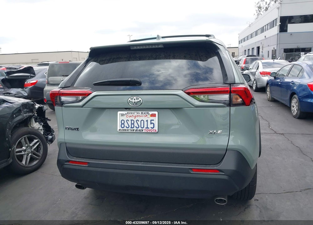 2020 TOYOTA RAV4 XLE VIN: 2T3W1RFV4LW100357