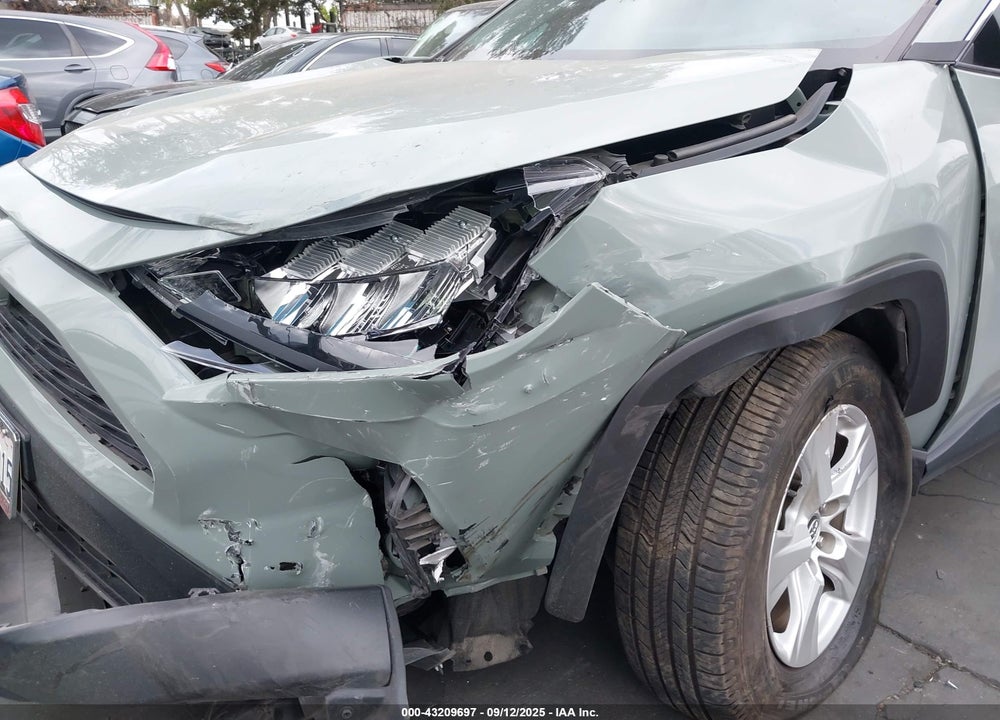 2020 TOYOTA RAV4 XLE VIN: 2T3W1RFV4LW100357