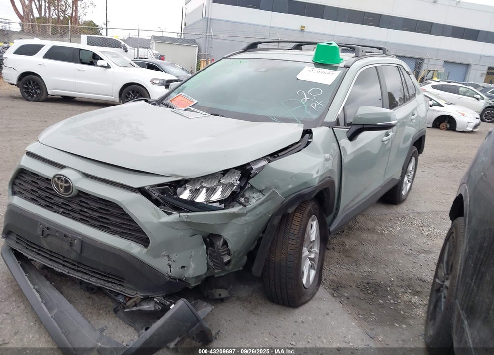 2020 TOYOTA RAV4 XLE VIN: 2T3W1RFV4LW100357