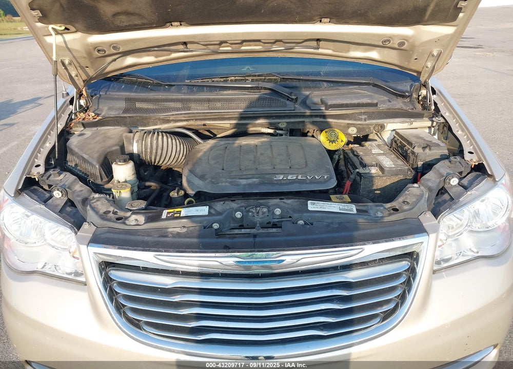 2015 CHRYSLER TOWN & COUNTRY TOURING-L VIN: 2C4RC1CG6FR547639