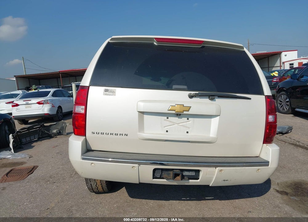 2013 CHEVROLET SUBURBAN 1500 VIN: 1GNSCKE03DR252662