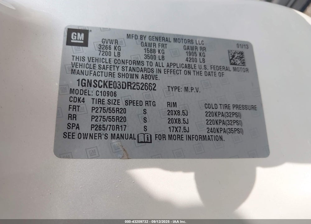 2013 CHEVROLET SUBURBAN 1500 VIN: 1GNSCKE03DR252662