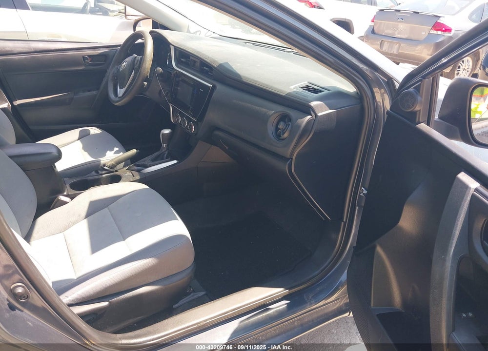 2017 TOYOTA COROLLA L VIN: 5YFBURHEXHP684316