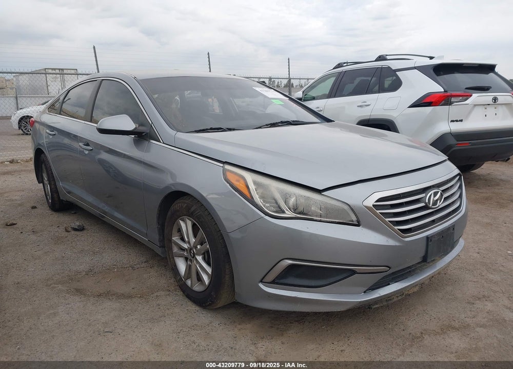 2016 HYUNDAI SONATA VIN: 5NPE24AF8GH393480