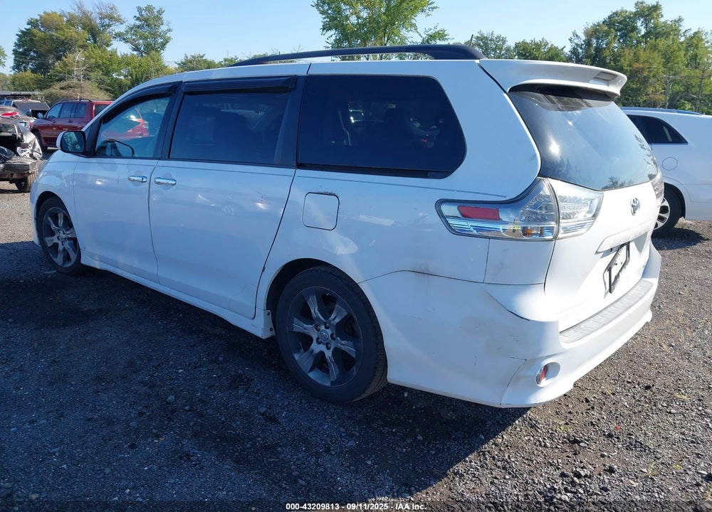 2013 TOYOTA SIENNA SE 8 PASSENGER VIN: 5TDXK3DC5DS366957