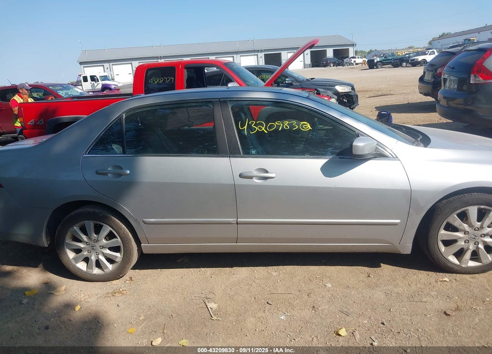 2007 HONDA ACCORD 3.0 EX VIN: 1HGCM66567A051662