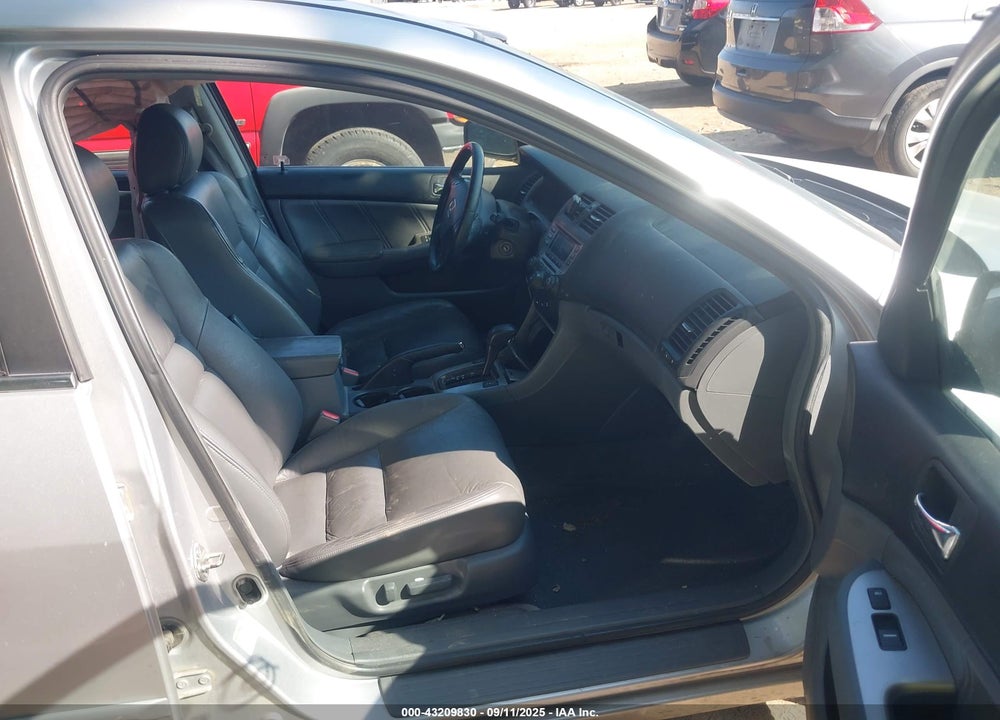 2007 HONDA ACCORD 3.0 EX VIN: 1HGCM66567A051662