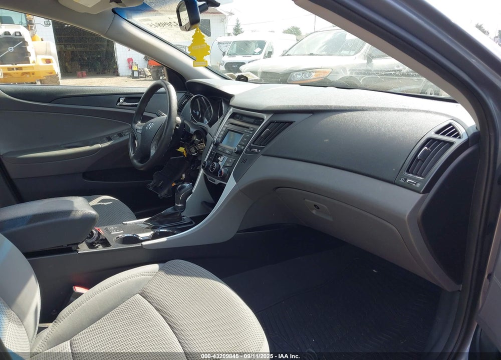 2014 HYUNDAI SONATA VIN: 5NPEB4AC5EH811836