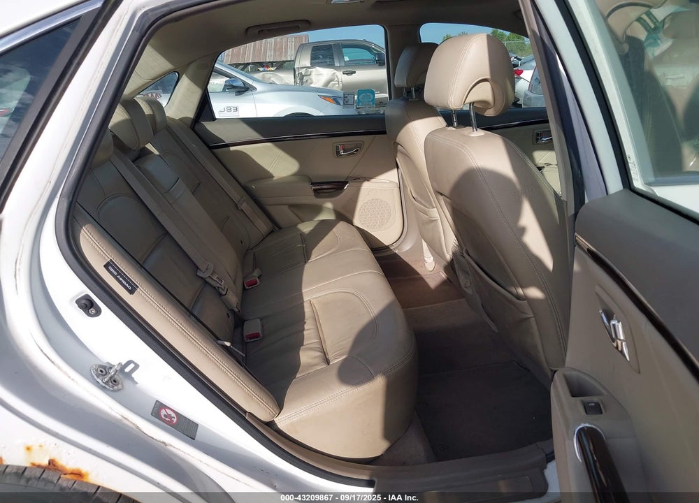 2009 HYUNDAI AZERA VIN: KMHFC46D09A351075