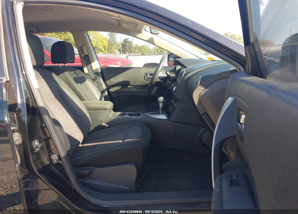 2011 NISSAN ROGUE S VIN: JN8AS5MV8BW265657