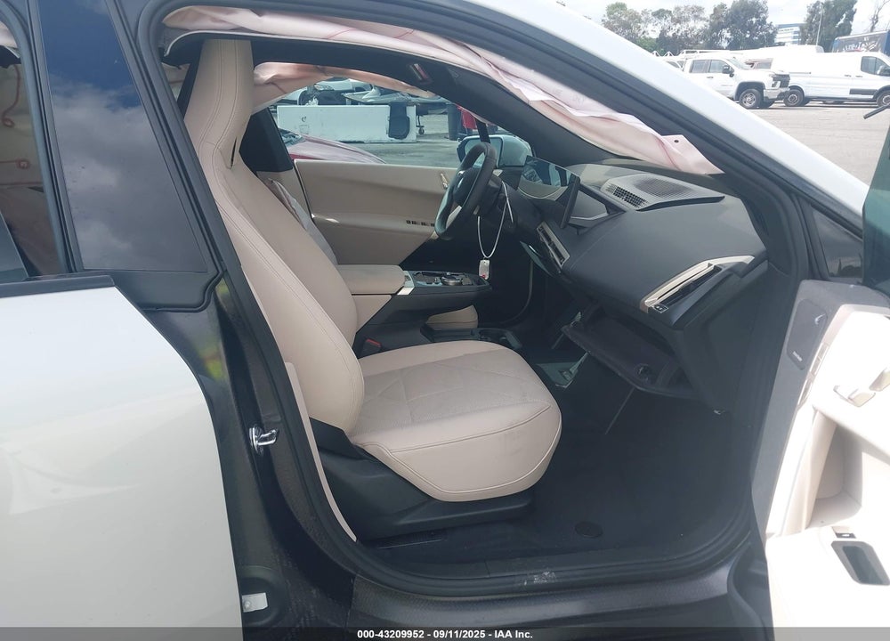 2026 BMW IX VIN: WB543CF06TCV33423