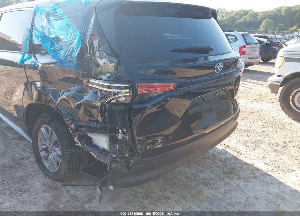 2022 TOYOTA SIENNA VIN: 5TDYRKEC5NS098857