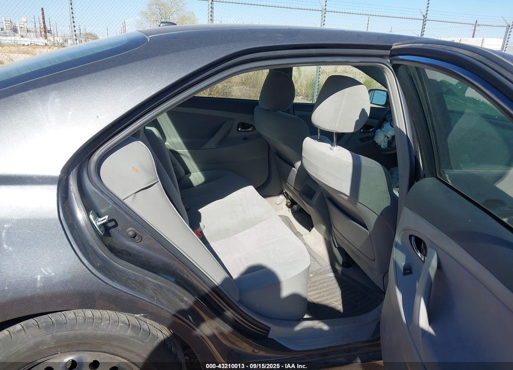 2011 TOYOTA CAMRY LE VIN: 4T1BF3EK2BU163047
