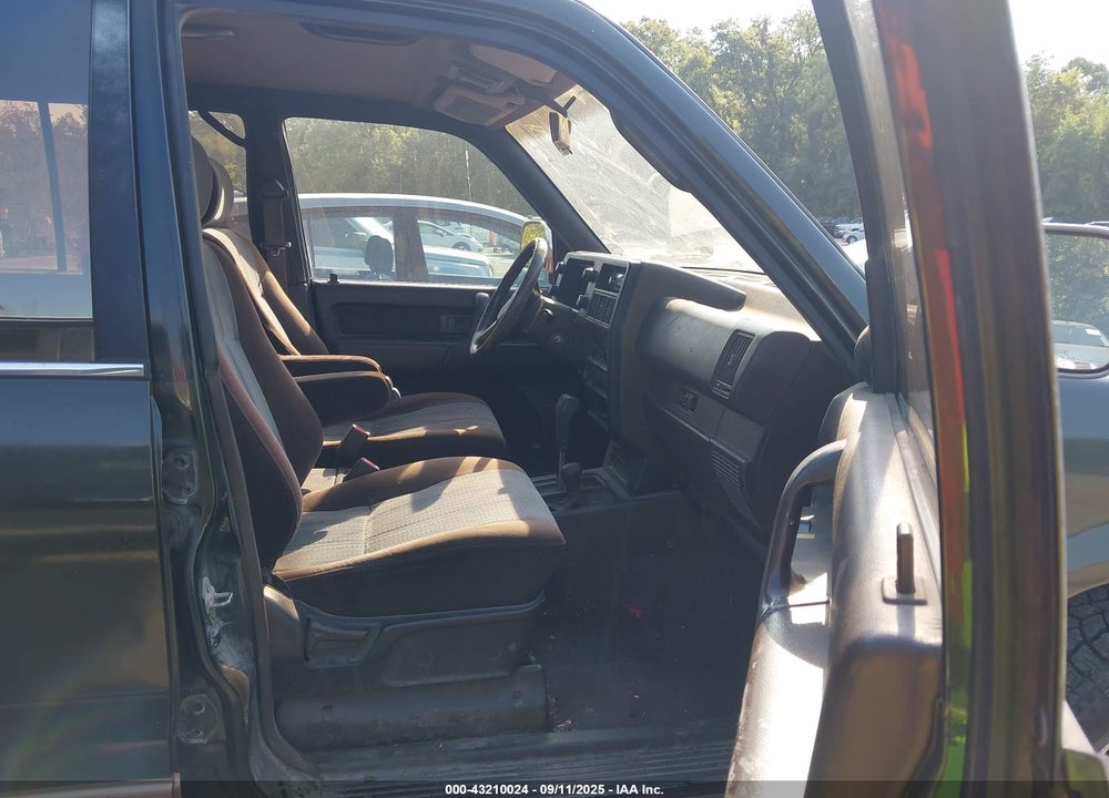 1992 ISUZU TROOPER LS VIN: JACDH58W9N7904832