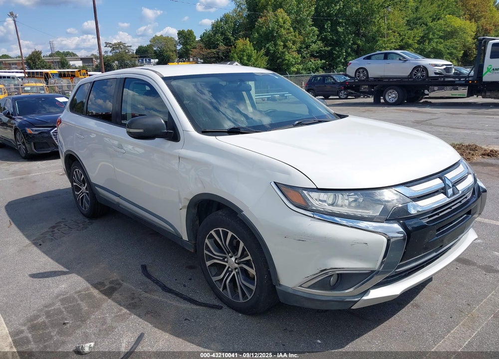 2016 MITSUBISHI OUTLANDER ES VIN: JA4AD2A33GZ000202