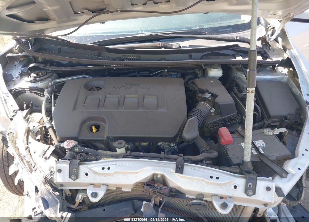 2019 TOYOTA COROLLA LE VIN: 2T1BURHE5KC232393
