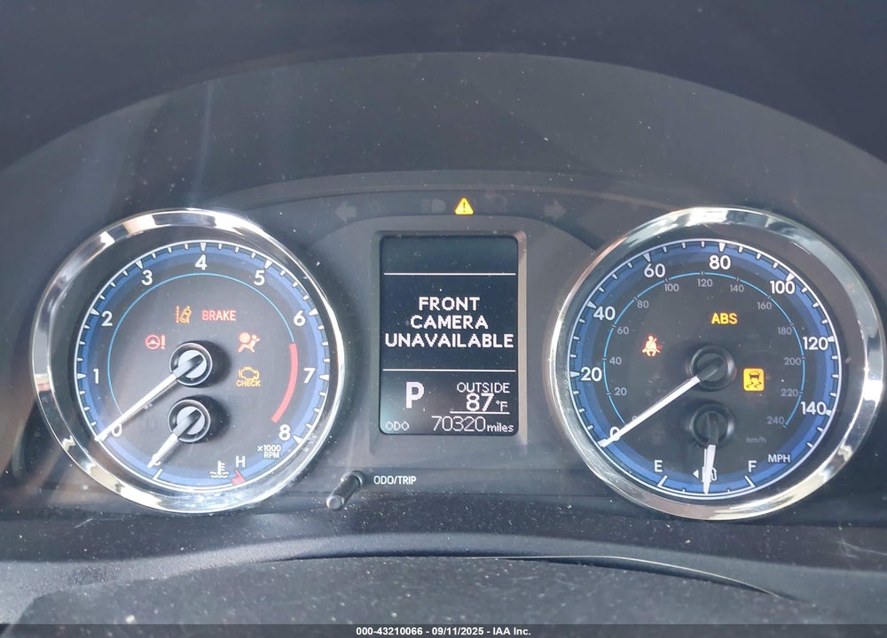 2019 TOYOTA COROLLA LE VIN: 2T1BURHE5KC232393