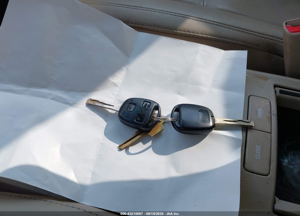 2008 LEXUS RX 350 VIN: 2T2HK31U88C052490