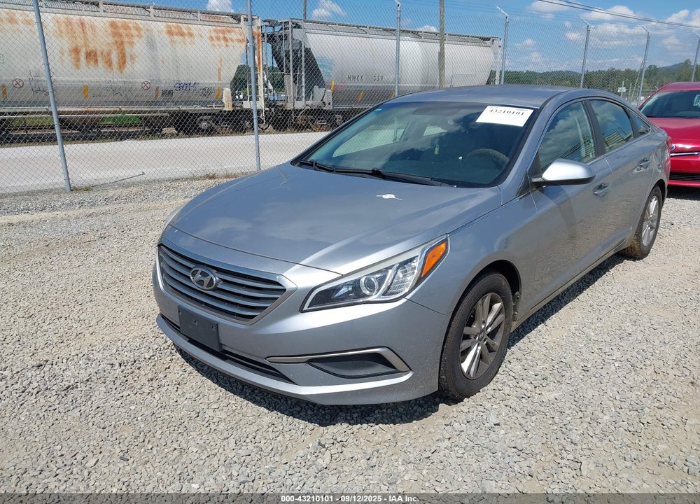 2017 HYUNDAI SONATA VIN: 5NPE24AF4HH490709
