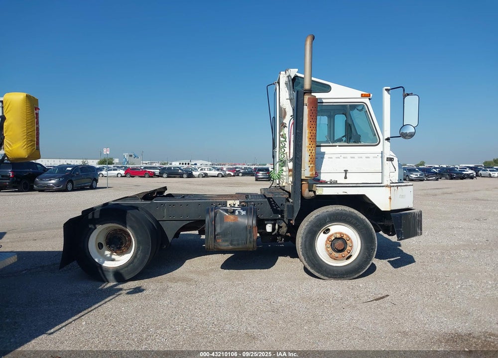 2001 OTTAWA YT 3U VIN: 11VA813EX1A000034