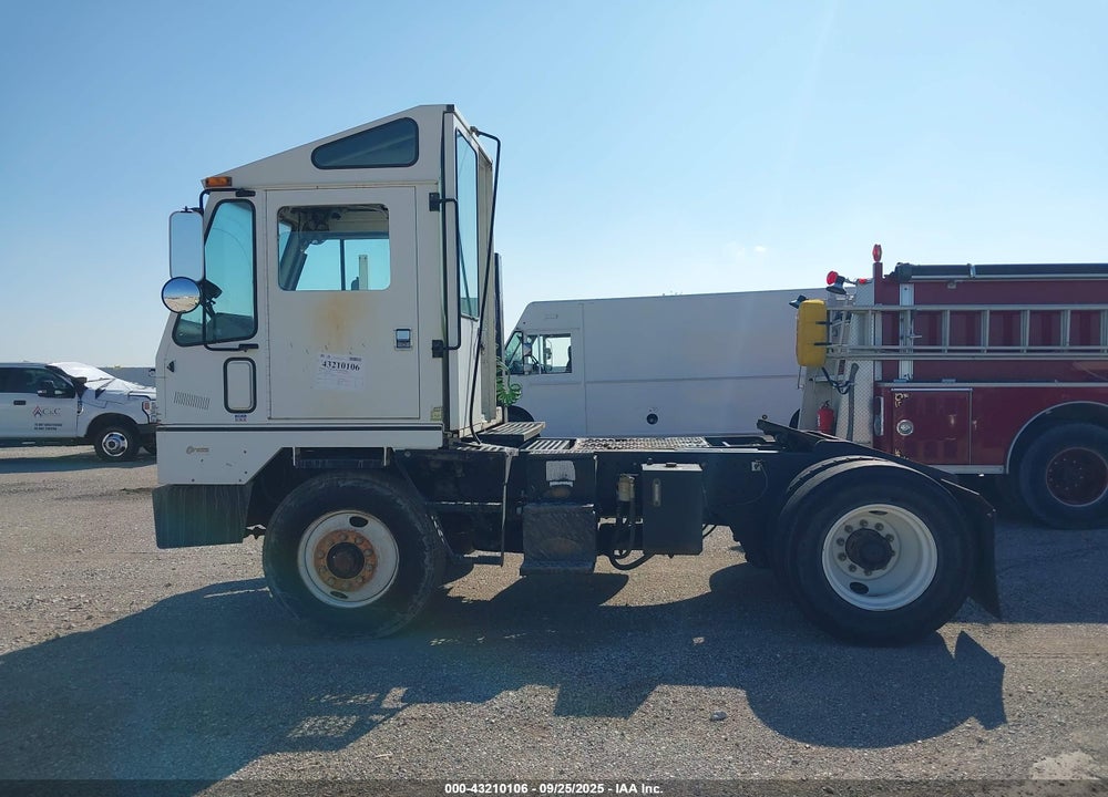 2001 OTTAWA YT 3U VIN: 11VA813EX1A000034