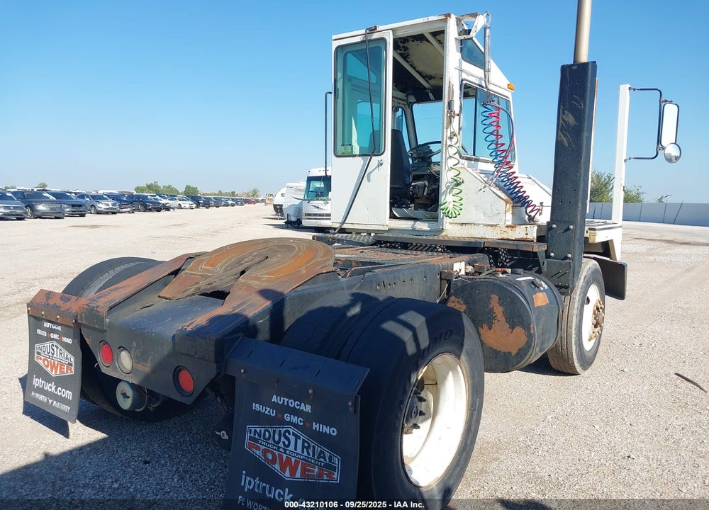 2001 OTTAWA YT 3U VIN: 11VA813EX1A000034