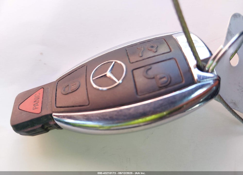 2012 MERCEDES-BENZ C CLASS VIN: WDDGF4HB6CA715508