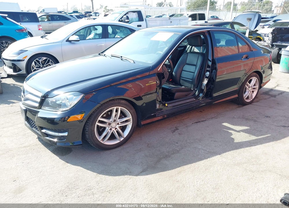 2012 MERCEDES-BENZ C CLASS VIN: WDDGF4HB6CA715508