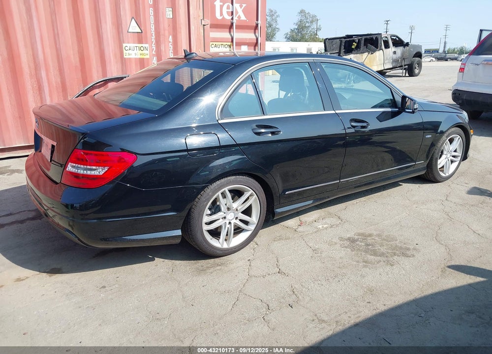 2012 MERCEDES-BENZ C CLASS VIN: WDDGF4HB6CA715508