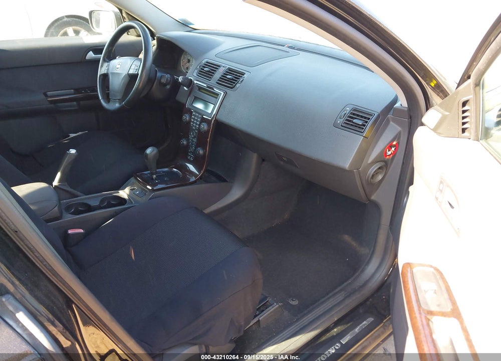 2006 VOLVO S40 VIN: YV1MS390262166818